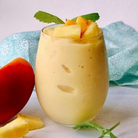 Mango & Pineapple Smoothie